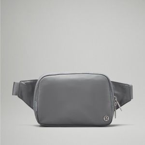 -SOLD——-*NWT* Lululemon Everywhere Belt Bag Large 2L